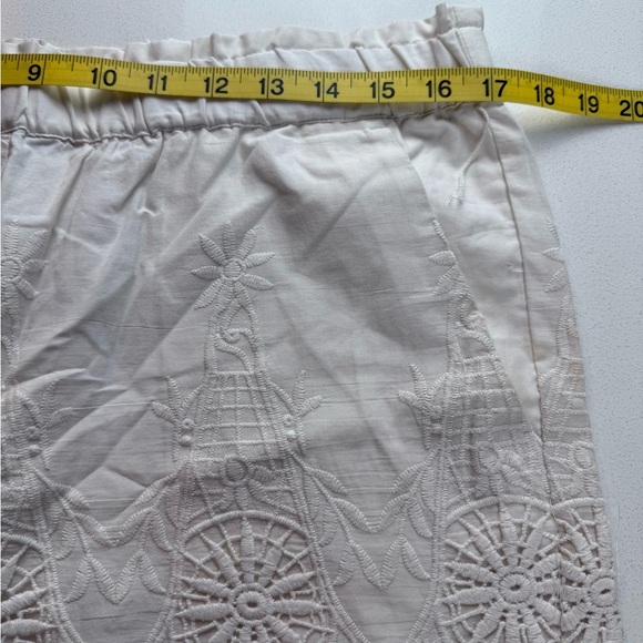 NWT LOFT Women’s White Embroidered Cotton Shorts Size M - Picture 9 of 12